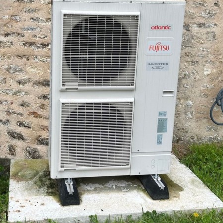 chantier-pompe-a-chaleur-a-saint-germain-de-tourne__